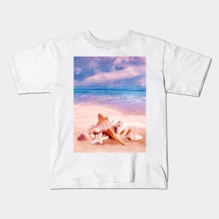 On the beach Kids T-Shirt